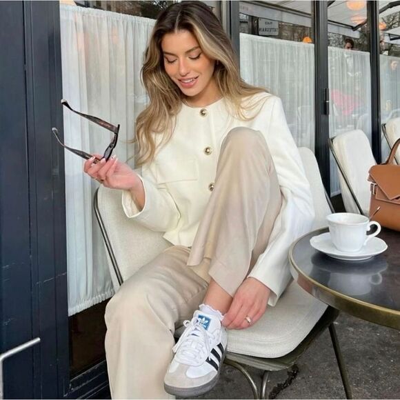 ZARA GOLD BUTTON CROPPED BLAZER - Picture 3 of 15